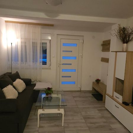 Lovely Self Check In Apartment 2+1 Zadar Exterior foto